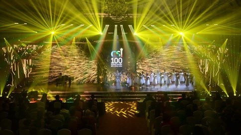 Ấn tượng các màn trình diễn nghệ thuật đỉnh cao tại Lễ công bố các doanh nghiệp bền vững tại Việt Nam năm 2022 