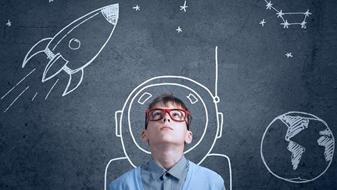 Chuyện cây bút bi ngoài vũ trụ và bài học thành công đến từ sự đơn giản