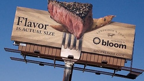 Billboard quảng cáo có mùi thịt nướng hấp dẫn thực khách