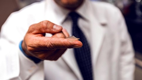 Vaccine lăn kim tạo kháng thể vô hiệu hóa nCoV