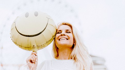 Tiếp thị bằng nụ cười: Hiểu đúng để ứng dụng hiệu quả